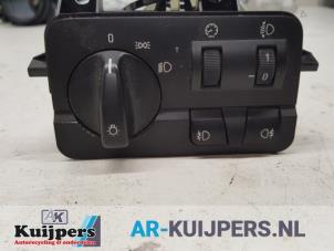 Gebrauchte Licht Schalter BMW 3 serie (E46/2) 318 Ci Preis € 30,00 Margenregelung angeboten von Autorecycling Kuijpers