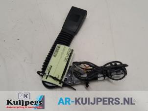 Used Seatbelt tensioner, right Mini Mini (R56) 1.6 16V Cooper Price € 32,00 Margin scheme offered by Autorecycling Kuijpers