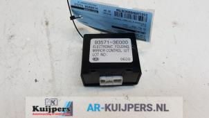 Używane Modul lusterka elektrycznego Kia Sorento I (JC) 2.5 CRDi 16V Cena € 25,00 Procedura marży oferowane przez Autorecycling Kuijpers