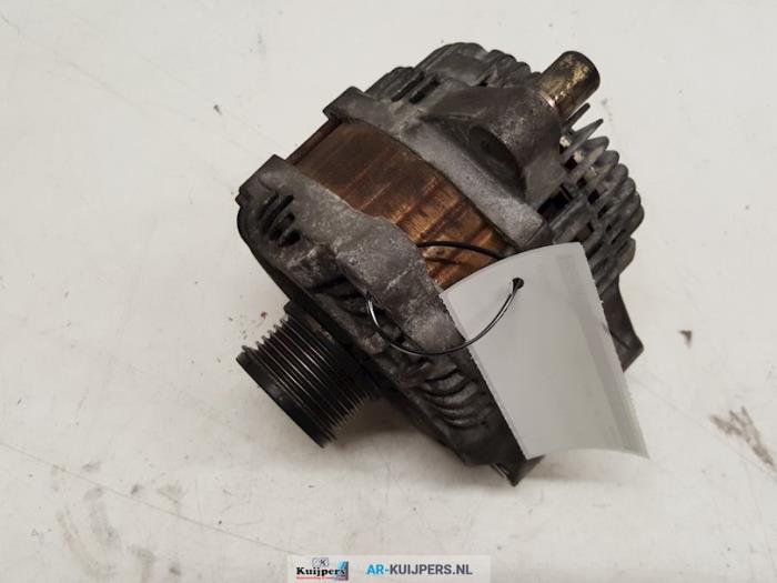 Dynamo from a Peugeot 407 SW (6E) 2.0 HDiF 16V 2006