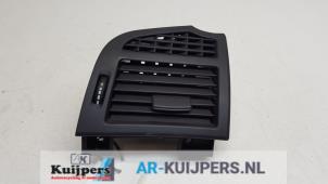 Used Dashboard vent Mercedes S (W221) 3.0 S-350 BlueTec 24V Price € 25,00 Margin scheme offered by Autorecycling Kuijpers