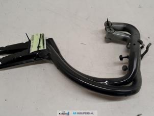 Used Tailgate hinge Mercedes S (W221) 3.0 S-350 BlueTec 24V Price € 35,00 Margin scheme offered by Autorecycling Kuijpers