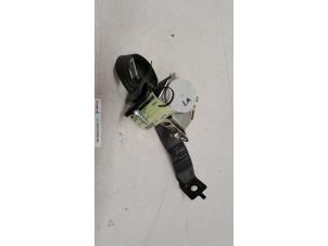 Used Rear seatbelt, left Renault Clio III (BR/CR) 1.2 16V Tce Price € 25,00 Margin scheme offered by Autorecycling Kuijpers