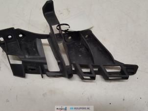 Used Front bumper bracket, left Renault Modus/Grand Modus (JP) 1.5 dCi 65 FAP Price € 15,00 Margin scheme offered by Autorecycling Kuijpers