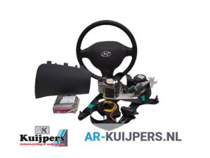Usados Juego de airbags Hyundai i10 (F5) 1.2i 16V Precio € 195,00 Norma de margen ofrecido por Autorecycling Kuijpers