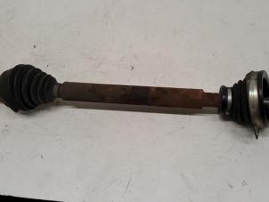 Used Front drive shaft, left Renault Laguna II Grandtour (KG) 1.8 16V Price € 30,00 Margin scheme offered by Autorecycling Kuijpers