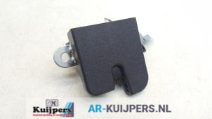 Used Tailgate lock mechanism Volkswagen Up! (121) 1.0 12V 75 Price € 15,00 Margin scheme offered by Autorecycling Kuijpers