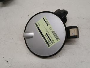 Used Tank cap cover Opel Astra H SW (L35) 1.7 CDTi 16V Price € 25,00 Margin scheme offered by Autorecycling Kuijpers