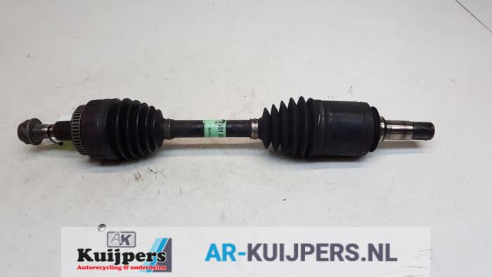 Gebrauchte Antriebswelle links vorne Mercedes ML I (163) 320 3.2 V6 18V Autom. Preis € 25,00 Margenregelung angeboten von Autorecycling Kuijpers