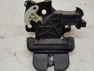 Used Boot lid lock mechanism Audi A4 Avant (B7) 2.0 TDI Price € 32,50 Margin scheme offered by Autorecycling Kuijpers