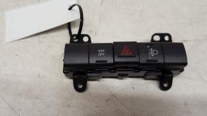 Gebrauchte Panikbeleuchtung Schalter Dodge Caliber 2.0 CRD 16V Preis € 20,00 Margenregelung angeboten von Autorecycling Kuijpers