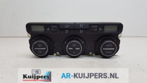 Used Heater control panel Volkswagen Passat Variant (3C5) 2.0 TDI 16V 170 Price € 30,00 Margin scheme offered by Autorecycling Kuijpers