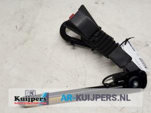 Used Front seatbelt buckle, right Opel Corsa C (F08/68) 1.2 16V Price € 15,00 Margin scheme offered by Autorecycling Kuijpers