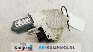 Usados Motor de ventanilla de puerta Audi Q7 (4LB) 3.0 TDI V6 24V Precio € 25,00 Norma de margen ofrecido por Autorecycling Kuijpers