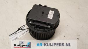 Usagé Ventilateur chauffage Volvo V50 (MW) 1.6 D 16V Prix € 29,00 Règlement à la marge proposé par Autorecycling Kuijpers