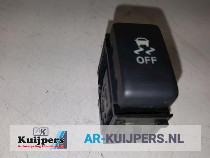 ESP switch from a Nissan Qashqai (J10) 1.5 dCi 2010