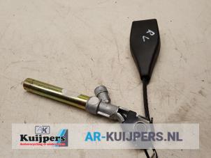 Used Seatbelt tensioner, right Renault Clio II (BB/CB) 1.6 16V Price € 25,00 Margin scheme offered by Autorecycling Kuijpers