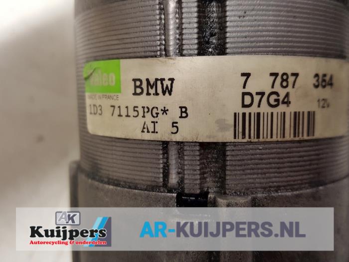 Starter from a BMW 3 serie Touring (E46/3) 318d 16V 2003