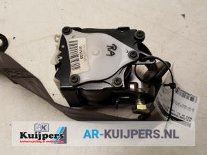 Used Rear seatbelt, right Audi A4 Quattro (B6) 2.5 TDI V6 24V Price € 20,00 Margin scheme offered by Autorecycling Kuijpers