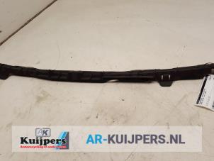 Used Rear bumper component, central Opel Astra H SW (L35) 1.9 CDTi 100 Price € 10,00 Margin scheme offered by Autorecycling Kuijpers