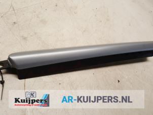 Used Dashboard frame Opel Astra H SW (L35) 1.9 CDTi 100 Price € 10,00 Margin scheme offered by Autorecycling Kuijpers