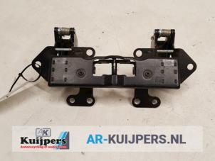 Used Tailgate hinge Renault Megane II CC (EM) 2.0 16V Price € 49,00 Margin scheme offered by Autorecycling Kuijpers