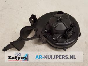 Używane Silnik wentylatora nagrzewnicy Volvo XC60 I (DZ) Cena € 48,00 Procedura marży oferowane przez Autorecycling Kuijpers