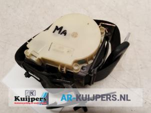 Used Rear seatbelt, centre BMW 5 serie (E60) 525d 24V Price € 20,00 Margin scheme offered by Autorecycling Kuijpers