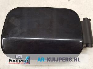 Usados Tapa de depósito BMW 5 serie (E60) 525d 24V Precio € 20,00 Norma de margen ofrecido por Autorecycling Kuijpers