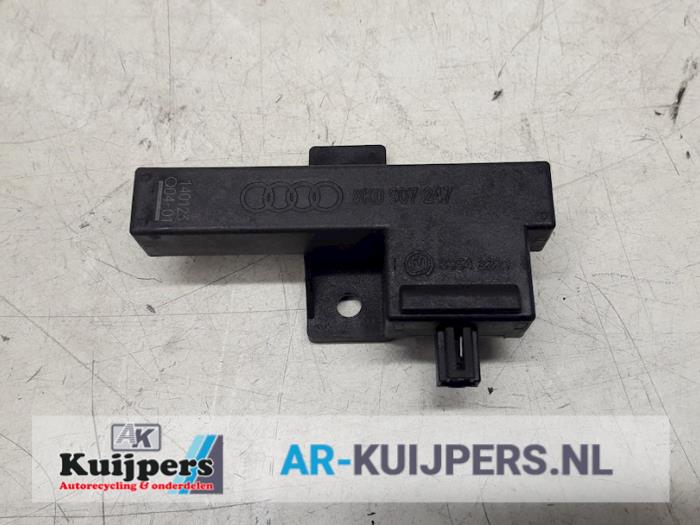 Antenna (miscellaneous) from a Audi Q5 (8RB)  2014