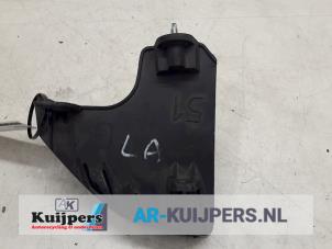 Used Rear bumper bracket, left Citroen C4 Berline (LC) 1.6 HDi 16V Price € 9,00 Margin scheme offered by Autorecycling Kuijpers