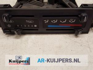 Usados Panel de control de calefacción Nissan Terrano II (R20/TR50) 2.4 12V Precio € 15,00 Norma de margen ofrecido por Autorecycling Kuijpers