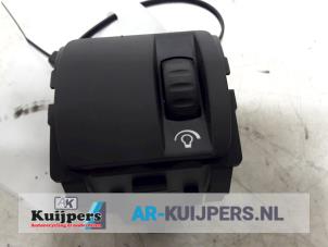 Used Cockpit dimmer Renault Megane II Grandtour (KM) 1.9 dCi 130 Price € 15,00 Margin scheme offered by Autorecycling Kuijpers