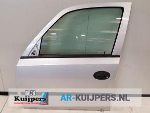 Usagé Portière 4portes avant gauche Opel Meriva 1.6 16V Prix € 52,00 Règlement à la marge proposé par Autorecycling Kuijpers
