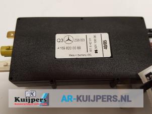 Used Antenna Amplifier Mercedes B (W245,242) 2.0 B-200 16V Turbo Price € 20,00 Margin scheme offered by Autorecycling Kuijpers