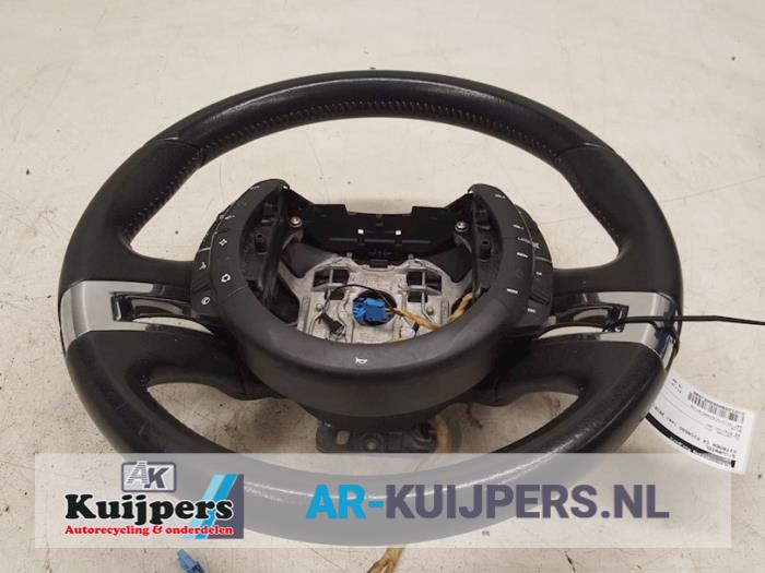 Steering wheel from a Citroën C4 Picasso (UD/UE/UF) 1.6 16V VTi 120 2010