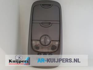 Used Interior lighting, front Kia Sorento I (JC) 2.5 CRDi 16V VGT Price € 20,00 Margin scheme offered by Autorecycling Kuijpers