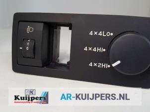 Used Switch 2WD/4WD Kia Sorento I (JC) 3.3 V6 24V Price € 38,00 Margin scheme offered by Autorecycling Kuijpers