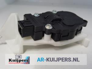 Usagé Clapet chauffage moteur Audi A4 Quattro (B8) 3.2 FSI V6 24V Prix € 18,00 Règlement à la marge proposé par Autorecycling Kuijpers