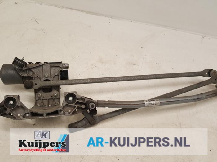Wiper motor + mechanism from a Ford Focus C-Max 1.8 16V 2004