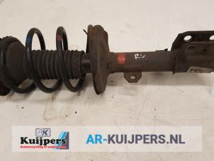 Used Front shock absorber, right Toyota Avensis Wagon (T25/B1E) 2.0 16V D-4D Price € 25,00 Margin scheme offered by Autorecycling Kuijpers