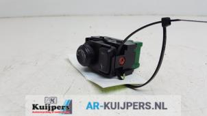 Used Mirror switch Nissan Qashqai (J10) 2.0 dCi 4x4 Price € 15,00 Margin scheme offered by Autorecycling Kuijpers