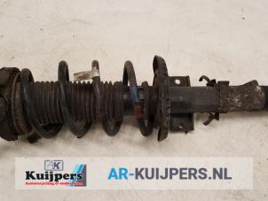 Used Front shock absorber, right Volkswagen Fox (5Z) 1.2 Kat. Price € 25,00 Margin scheme offered by Autorecycling Kuijpers