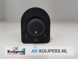 Used Mirror switch Volkswagen Fox (5Z) 1.2 Kat. Price € 10,00 Margin scheme offered by Autorecycling Kuijpers