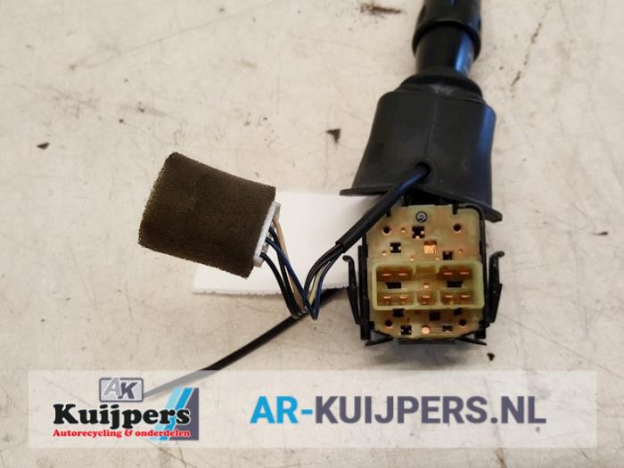 Wiper switch from a Daewoo Lacetti (KLAN) 1.4 16V 2005