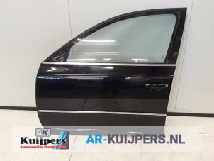 Używane Drzwi lewe przednie wersja 4-drzwiowa Skoda Superb (3U4) 2.5 TDI V6 24V Cena € 110,00 Procedura marży oferowane przez Autorecycling Kuijpers