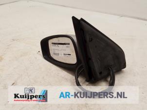 Used Wing mirror, left Fiat Stilo (192A/B) 1.6 16V 5-Drs. Price € 11,00 Margin scheme offered by Autorecycling Kuijpers