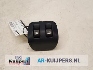 Used Electric window switch Peugeot 206 (2A/C/H/J/S) Price € 28,00 Margin scheme offered by Autorecycling Kuijpers