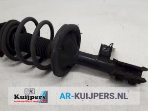 Used Fronts shock absorber, left Kia Cee'd Sporty Wagon (EDF) 1.6 16V Price € 25,00 Margin scheme offered by Autorecycling Kuijpers