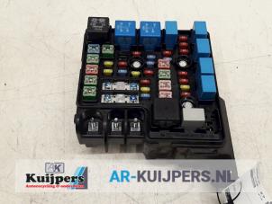 Used Fuse box Kia Cee'd Sporty Wagon (EDF) 1.6 16V Price € 45,00 Margin scheme offered by Autorecycling Kuijpers
